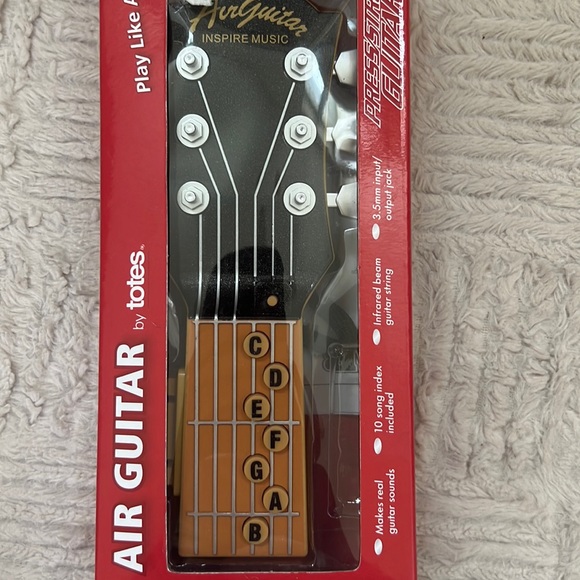 Air Guitar by Totes - With Lights Infrared Guitar String lights up when played - Picture 4 of 16